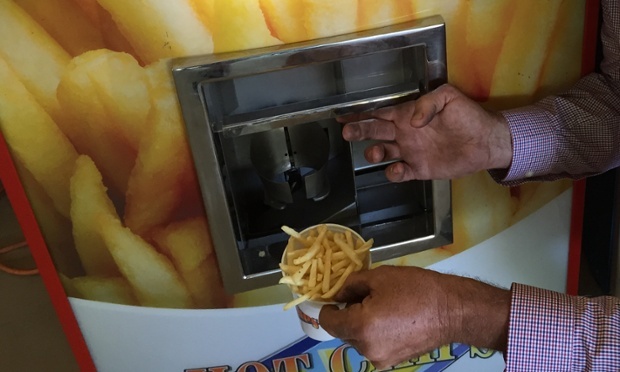 Hot chip vending machine
